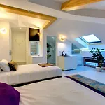 Diamond Rain Boutique Hotel