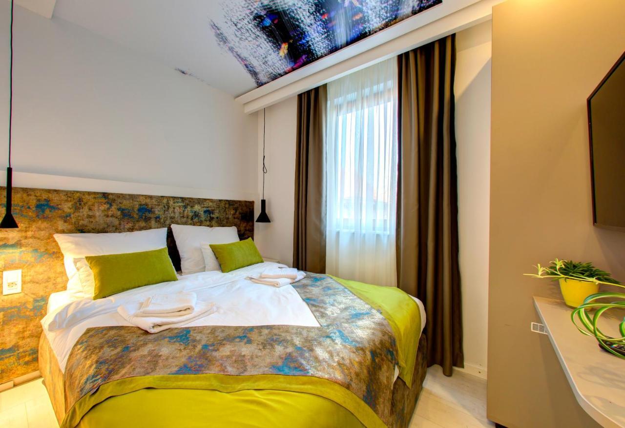 Hotel Diamond Rain Boutique