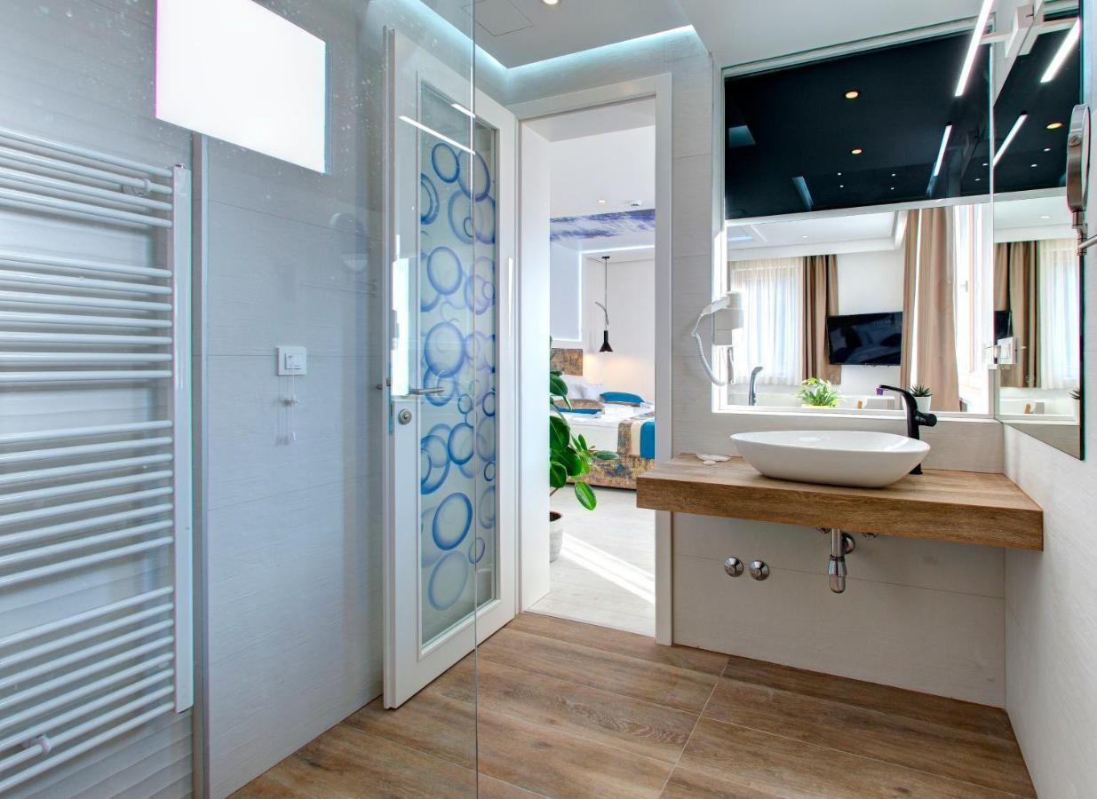 Diamond Rain Boutique 4*
